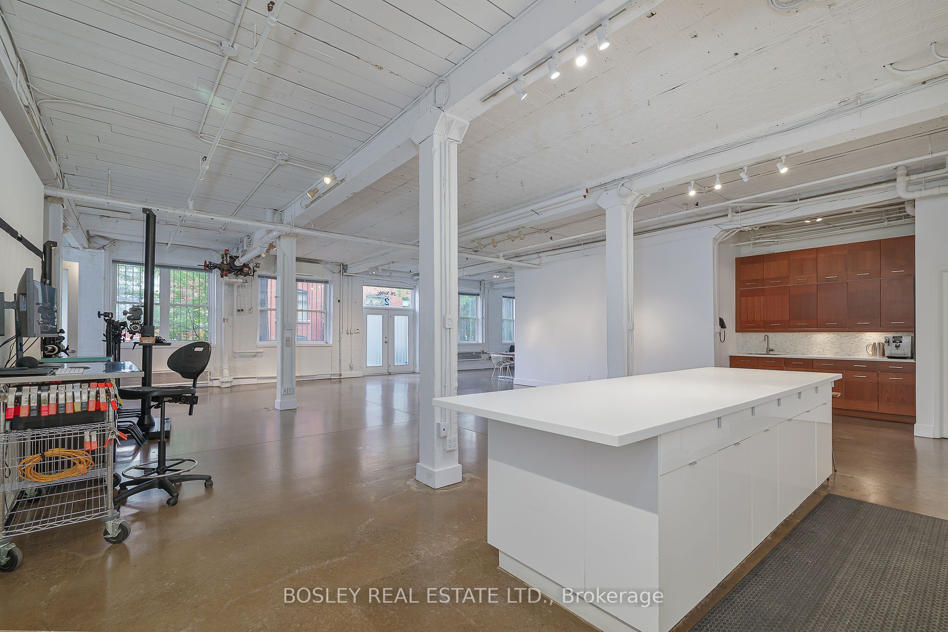 26 Noble St, #2 & 3