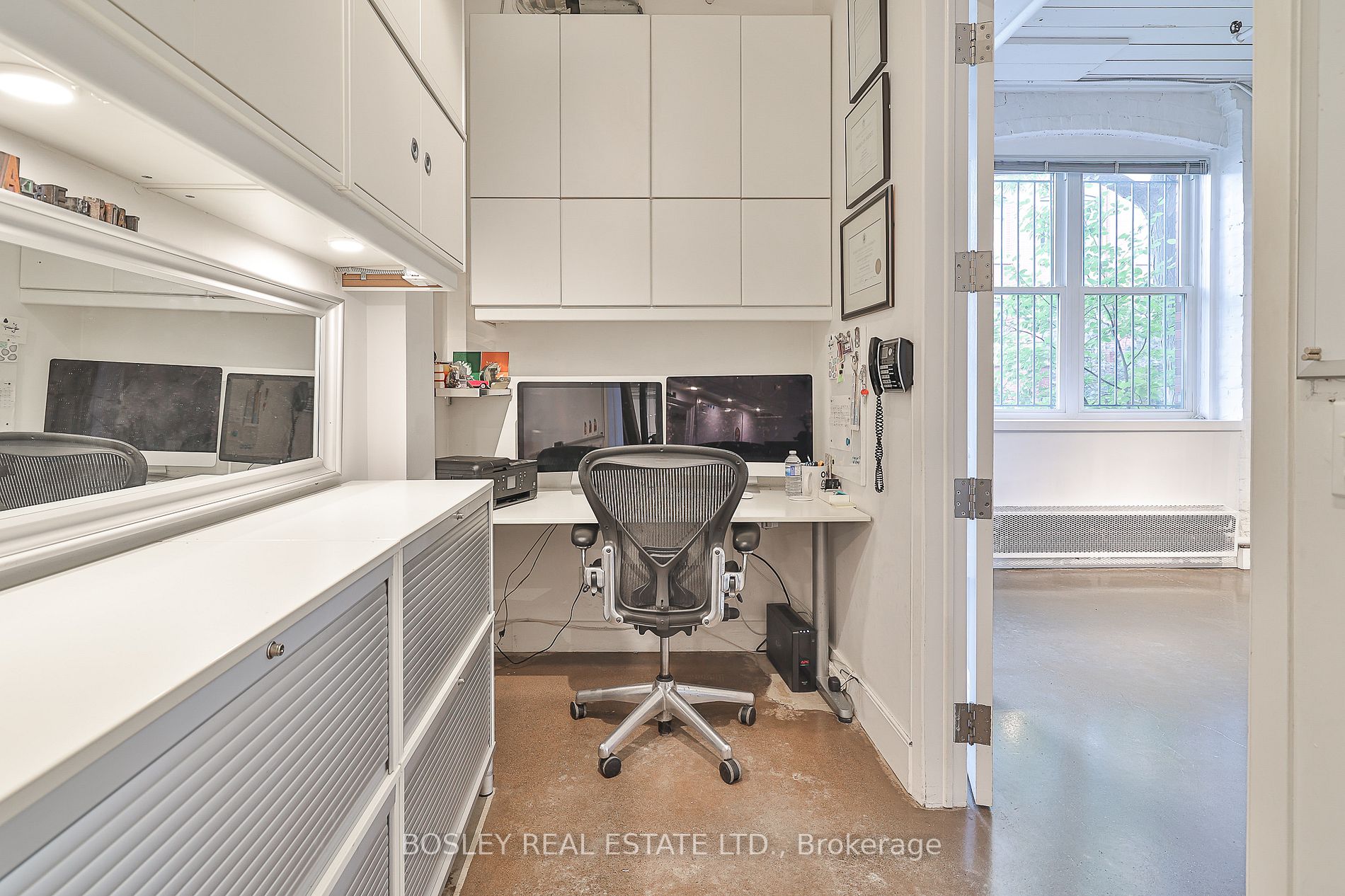 26 Noble St, #3