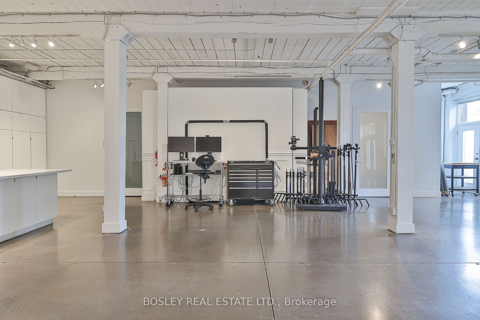 26 Noble St, #3