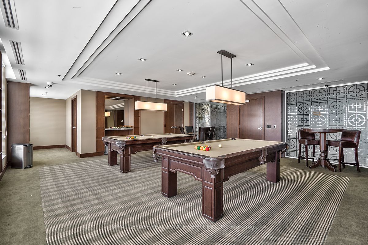 2480 Prince Michael Drive, #725