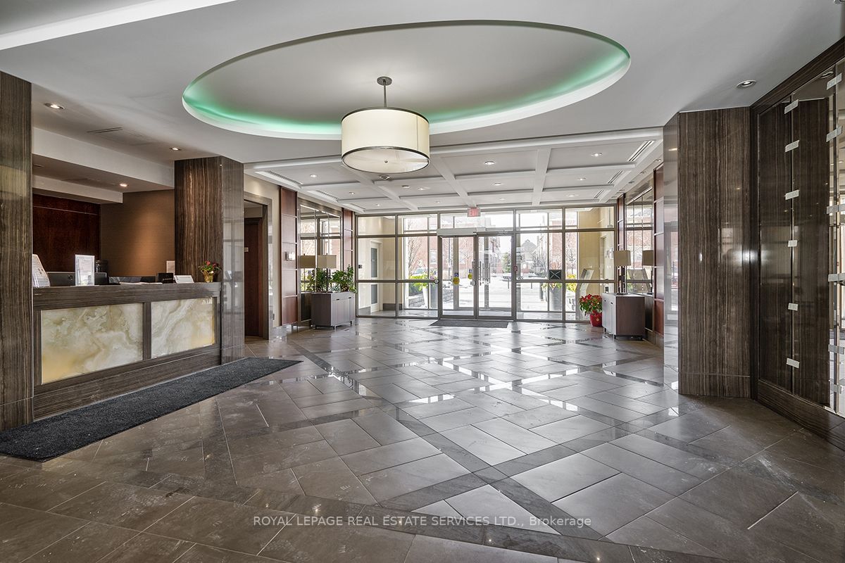 2480 Prince Michael Drive, #725