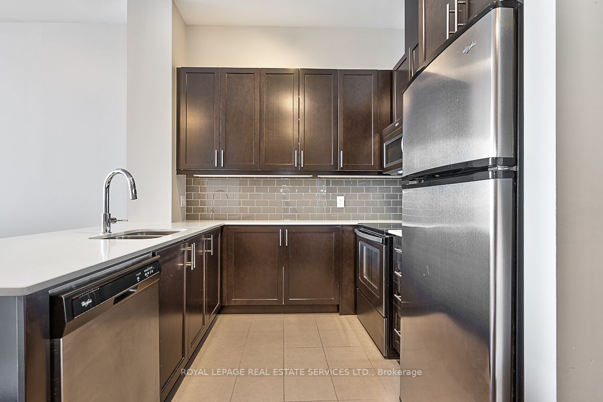2480 Prince Michael Drive, #725