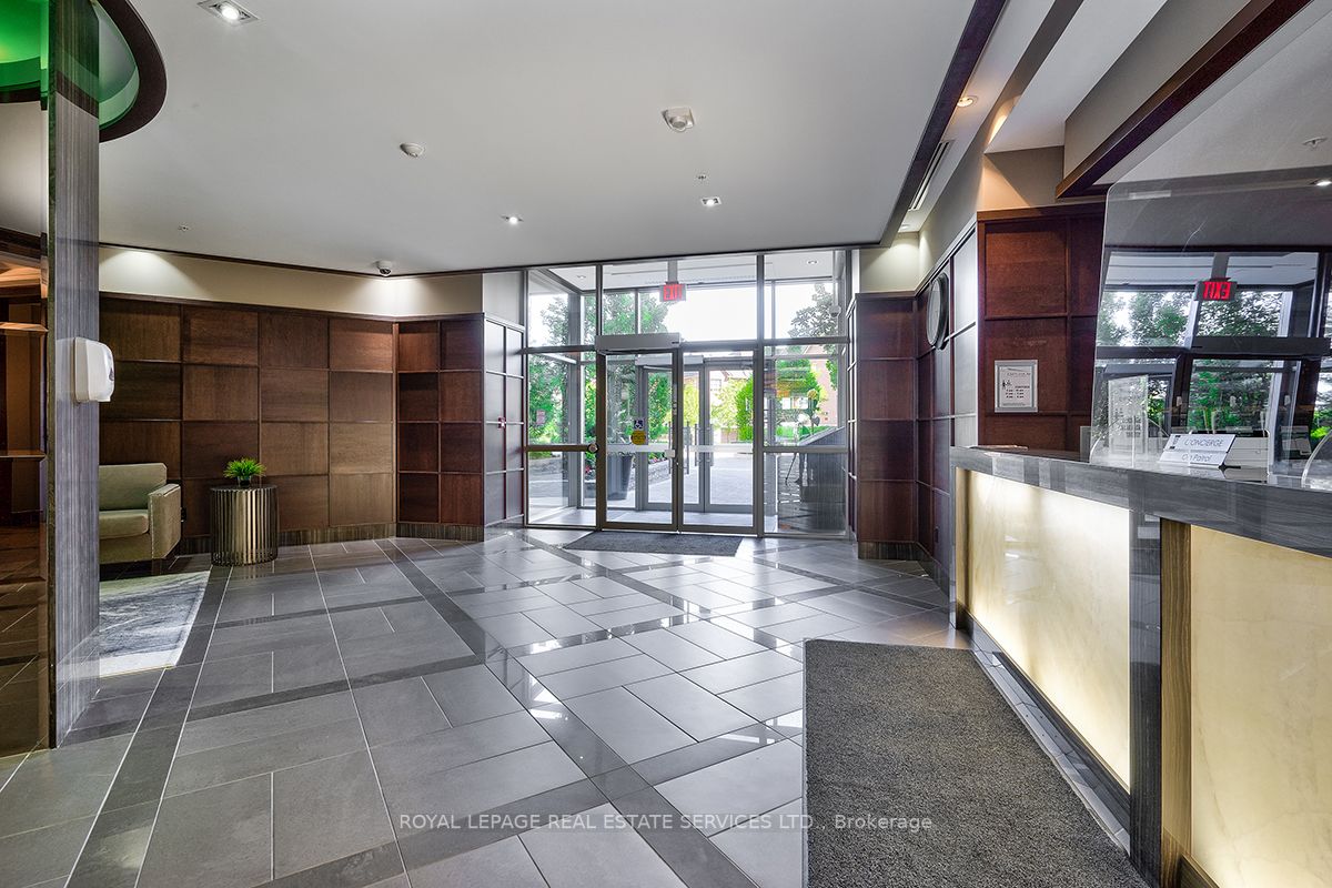 2480 Prince Michael Drive, #725