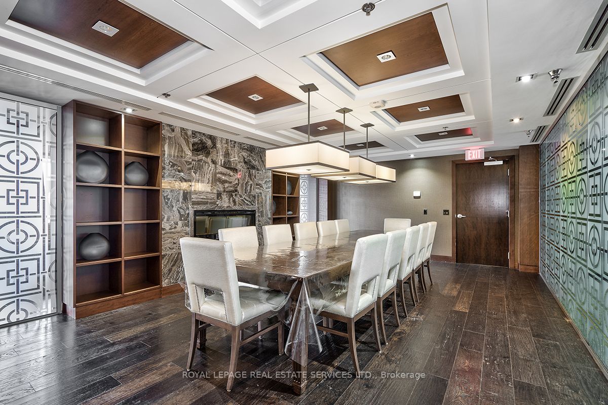 2480 Prince Michael Drive, #725