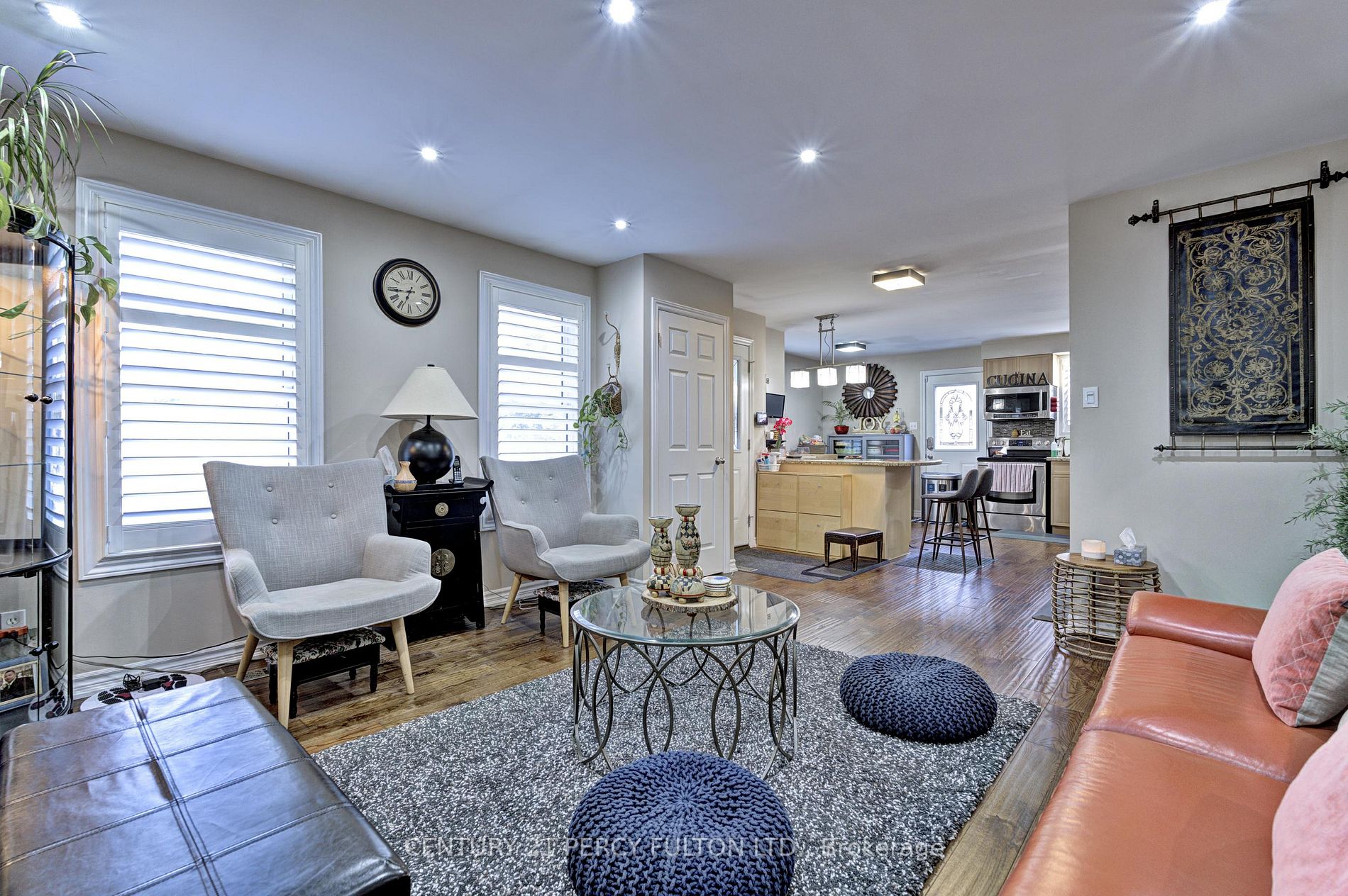49 Rutherford Rd N