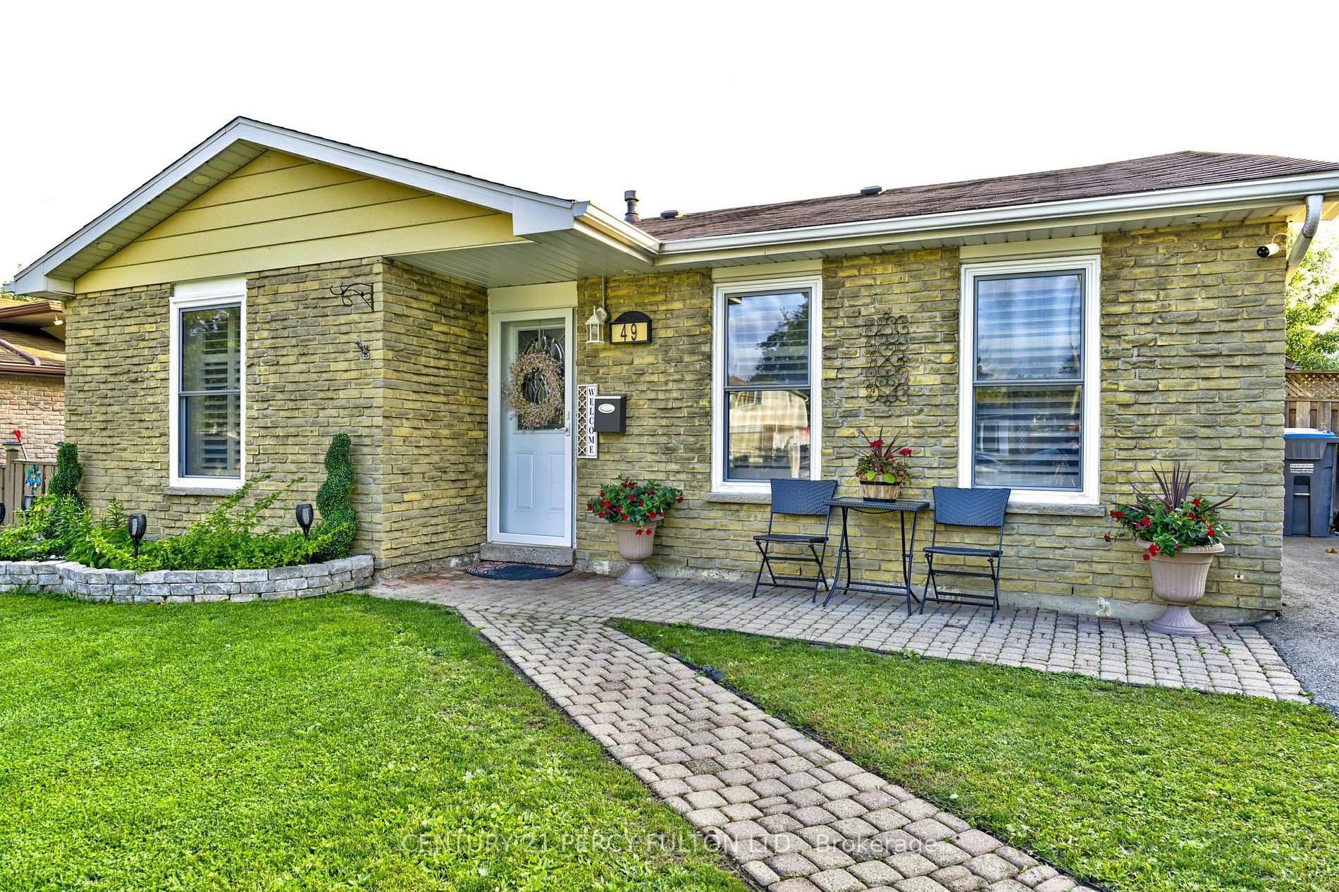 49 Rutherford Rd N