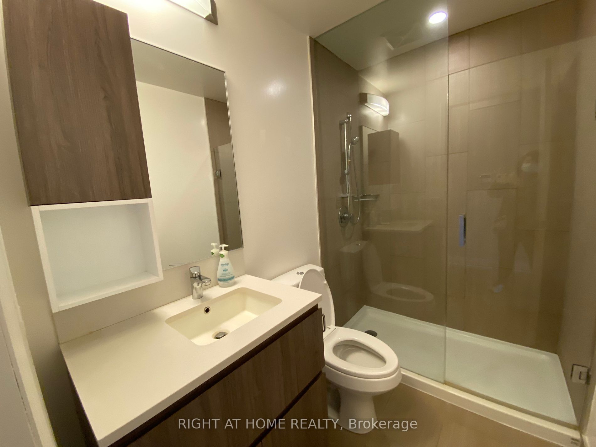 36 PARK LAWN Road, #1907