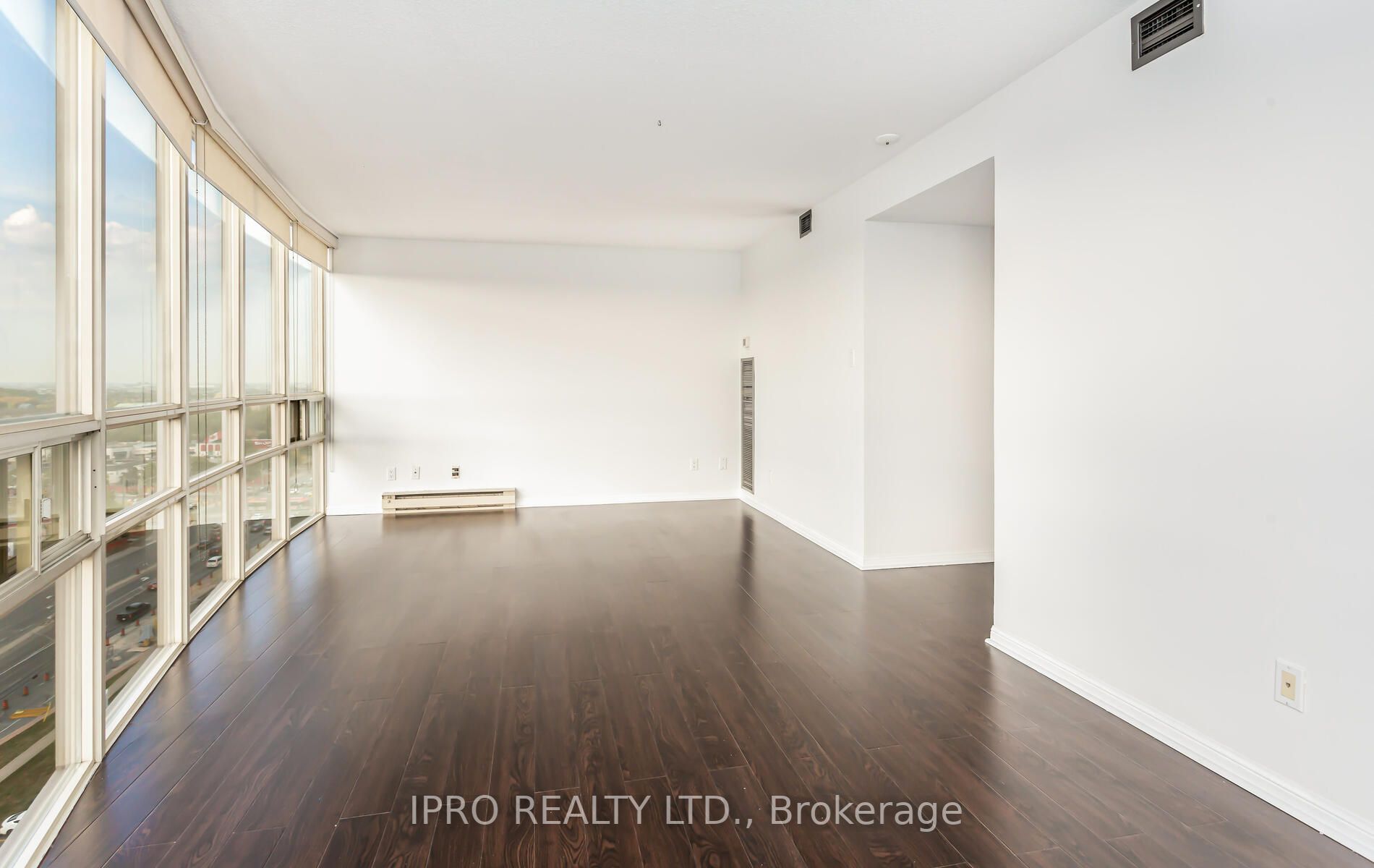 50 Eglinton Ave W, #1510