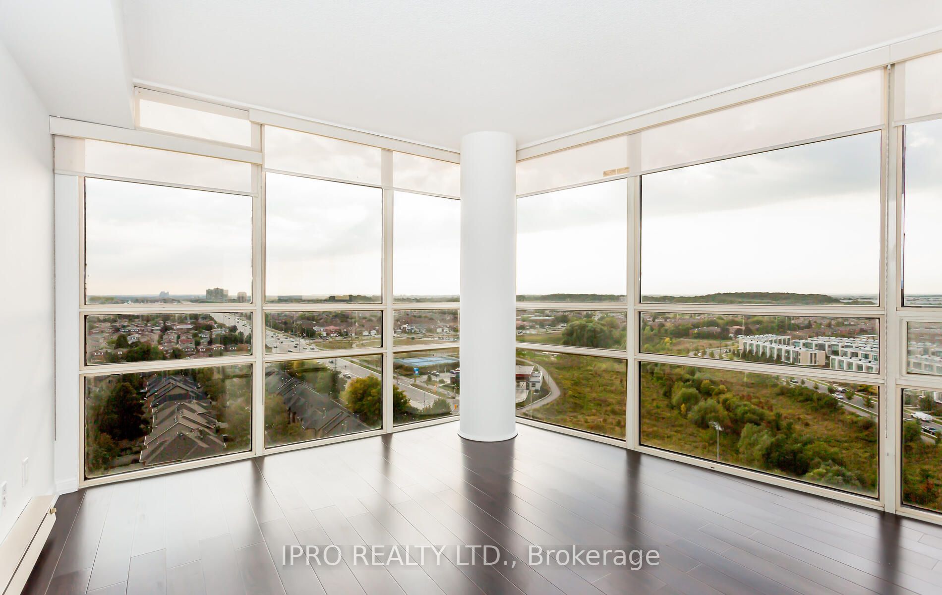 50 Eglinton Ave W, #1510