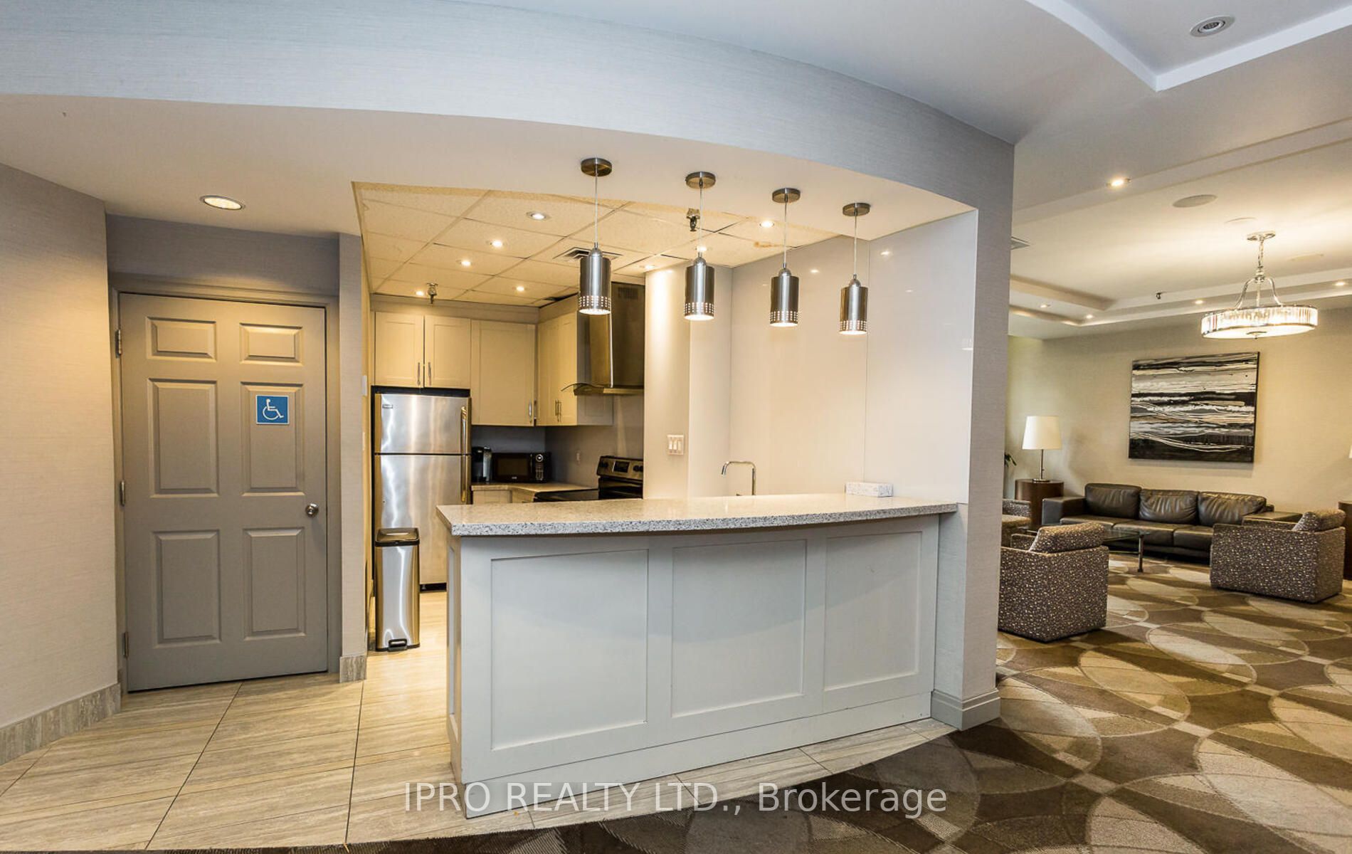 50 Eglinton Ave W, #1510