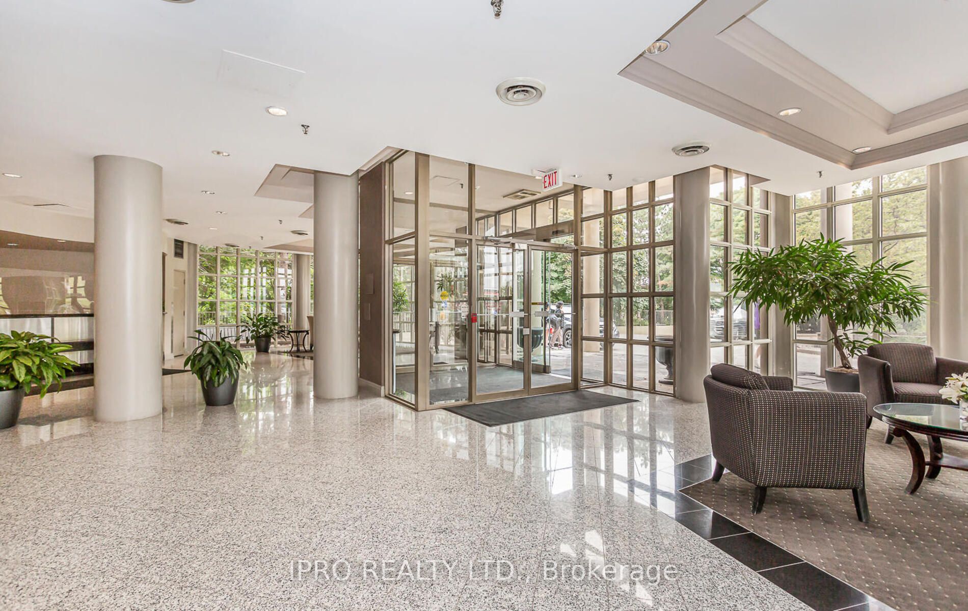 50 Eglinton Ave W, #1510