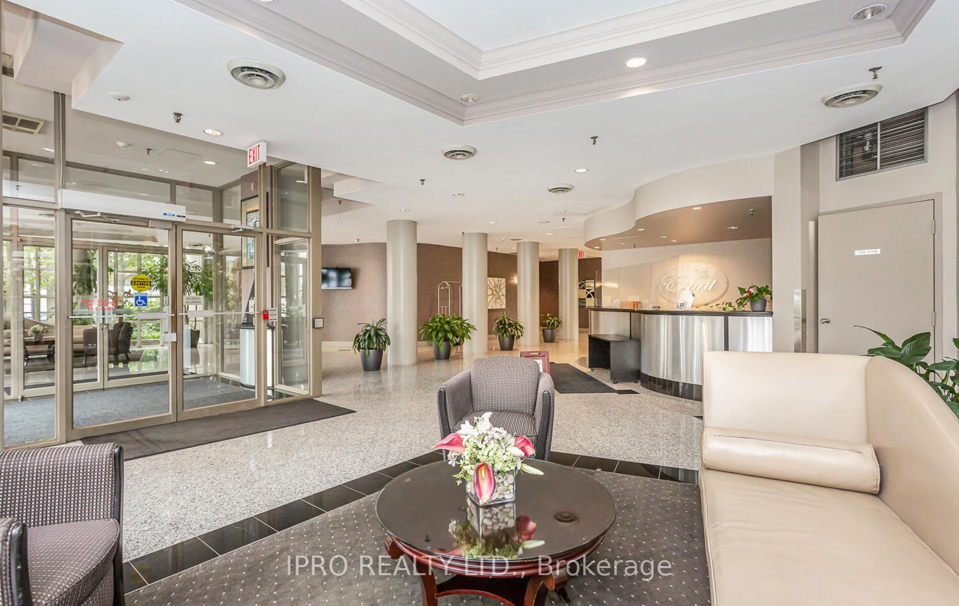 50 Eglinton Ave W, #1510