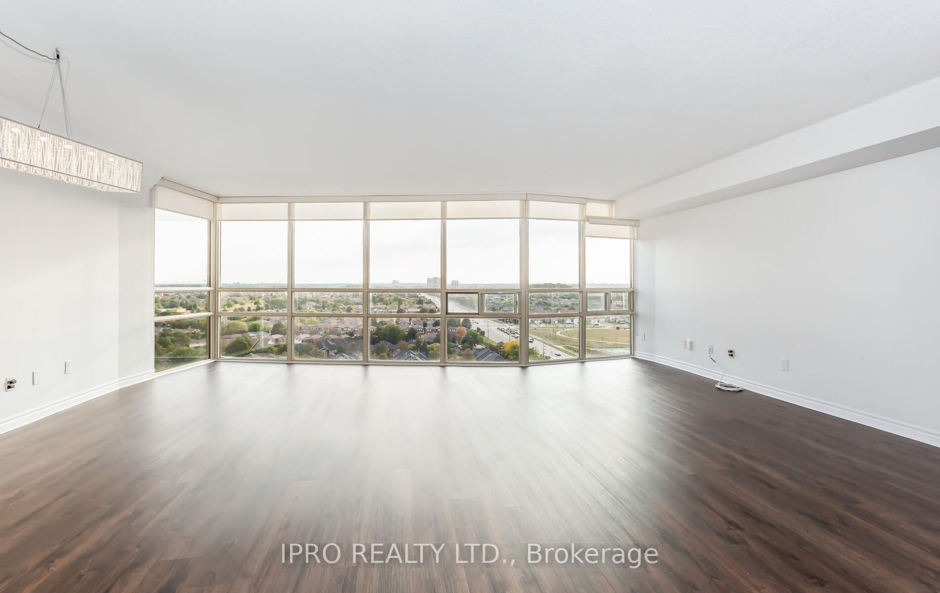 50 Eglinton Ave W, #1510