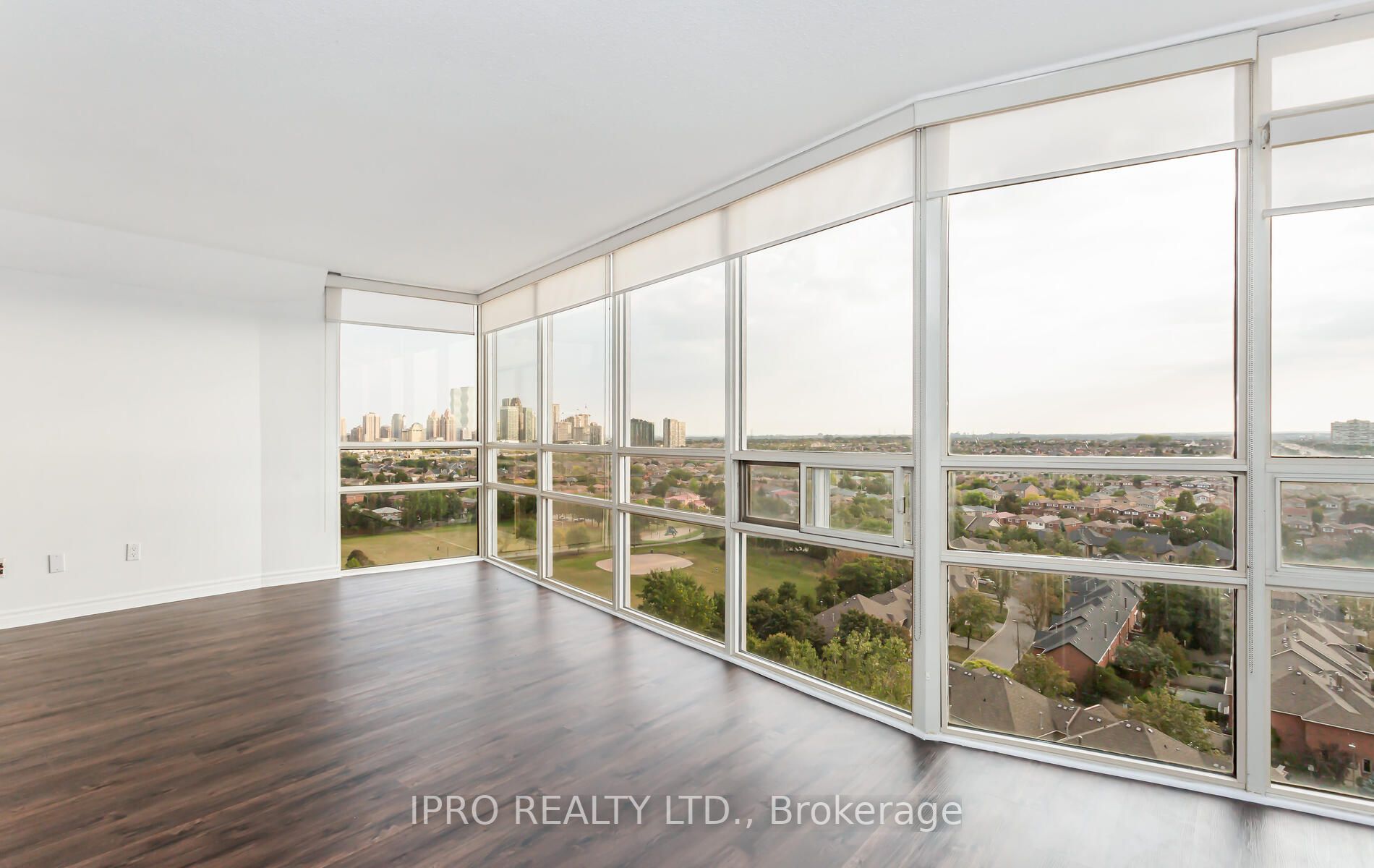 50 Eglinton Ave W, #1510