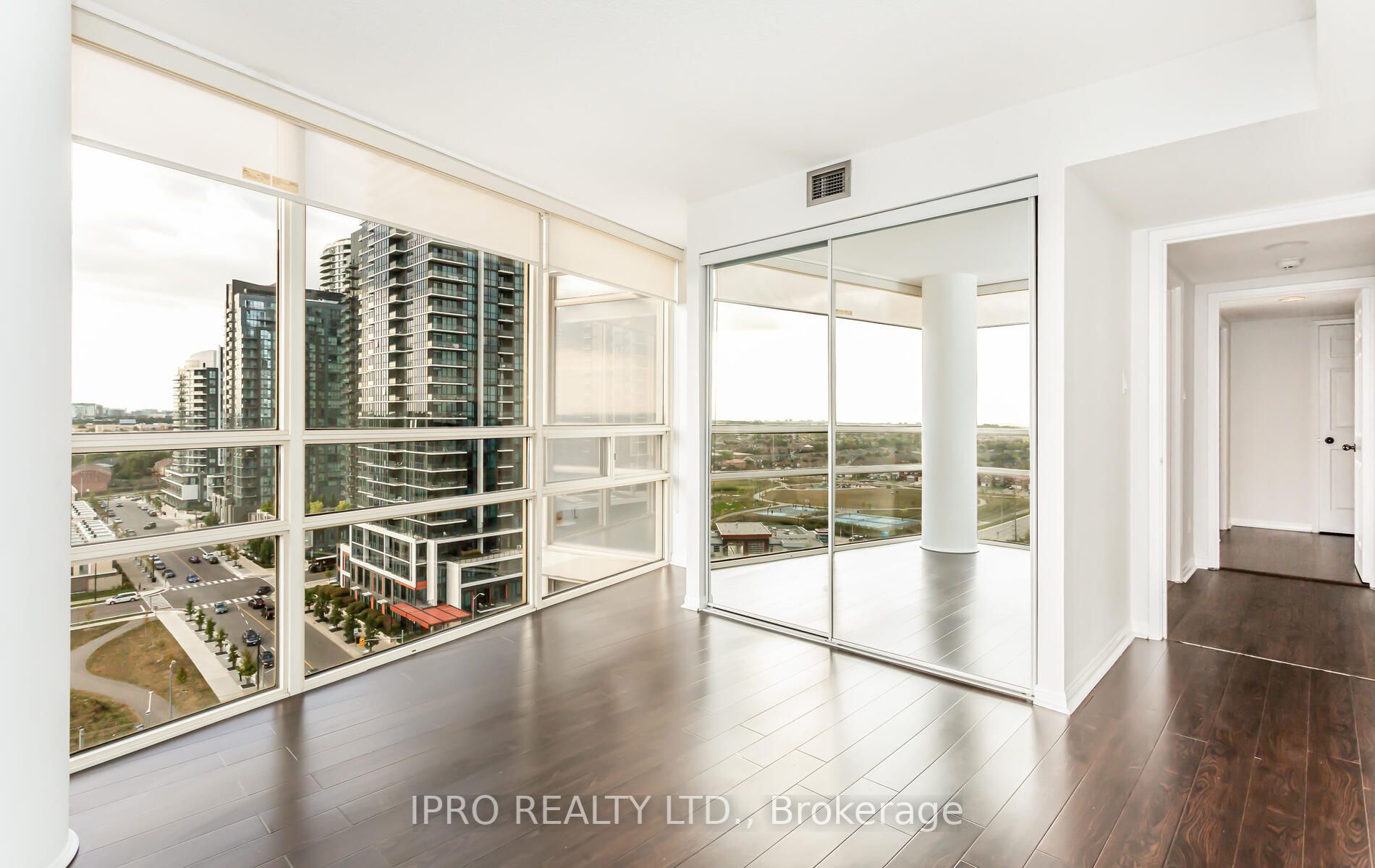 50 Eglinton Ave W, #1510