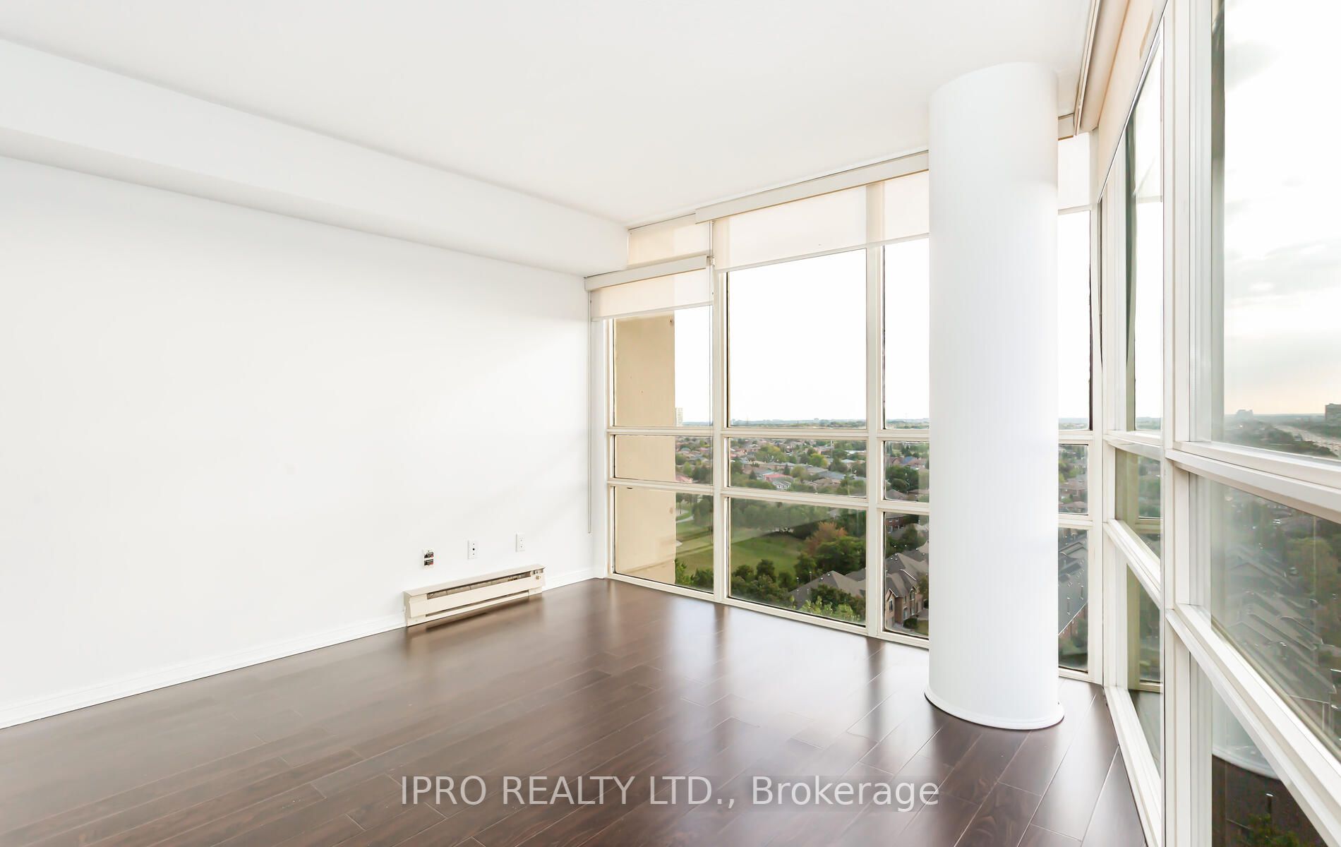 50 Eglinton Ave W, #1510