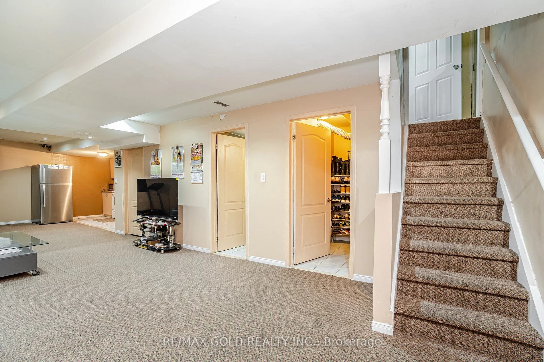 34 Alfredo Ave