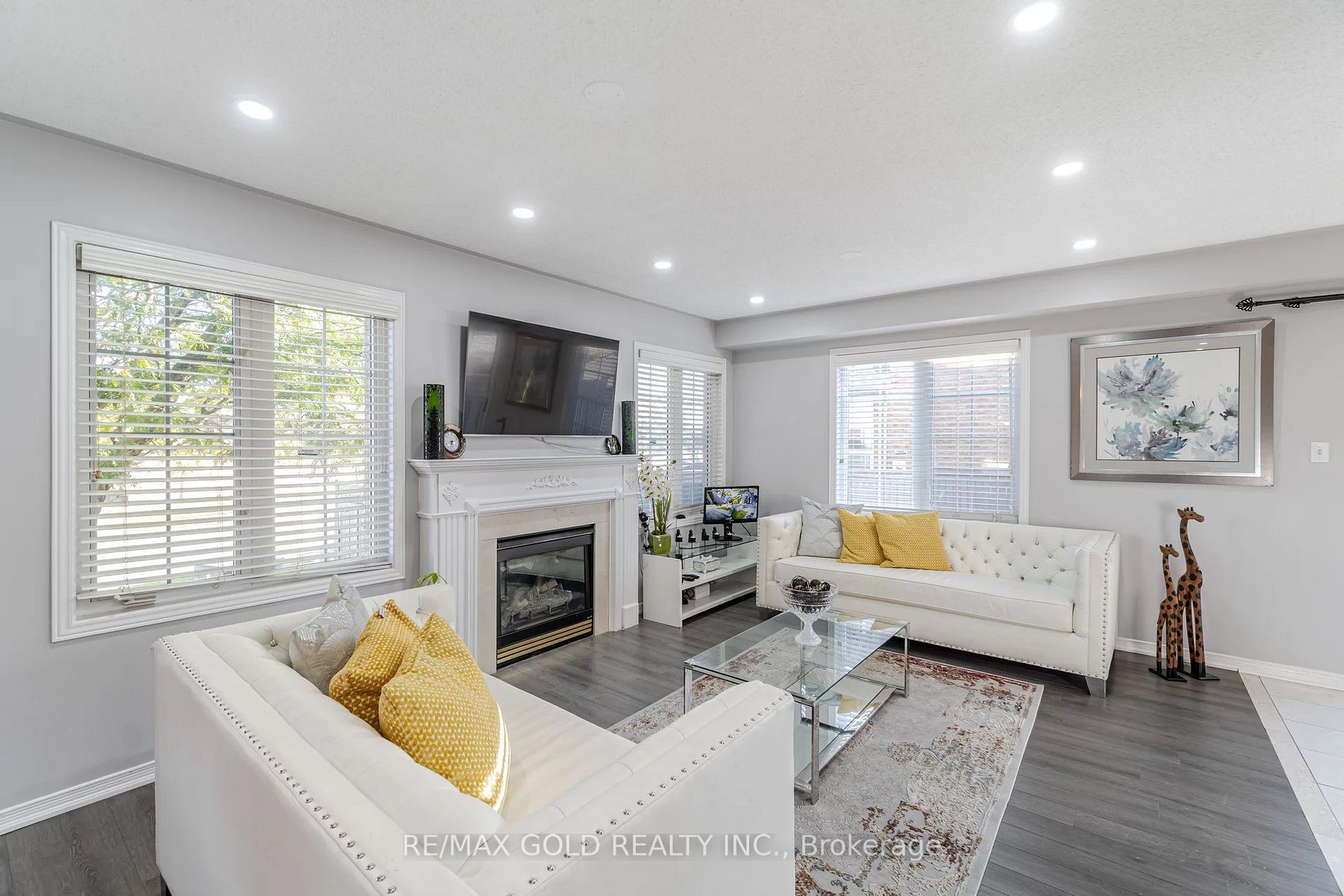 34 Alfredo Ave