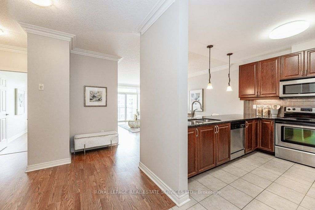 1980 Imperial Way, #609