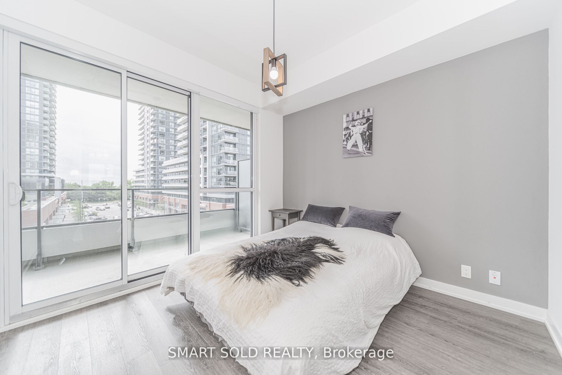 10 Parklawn Road, #427