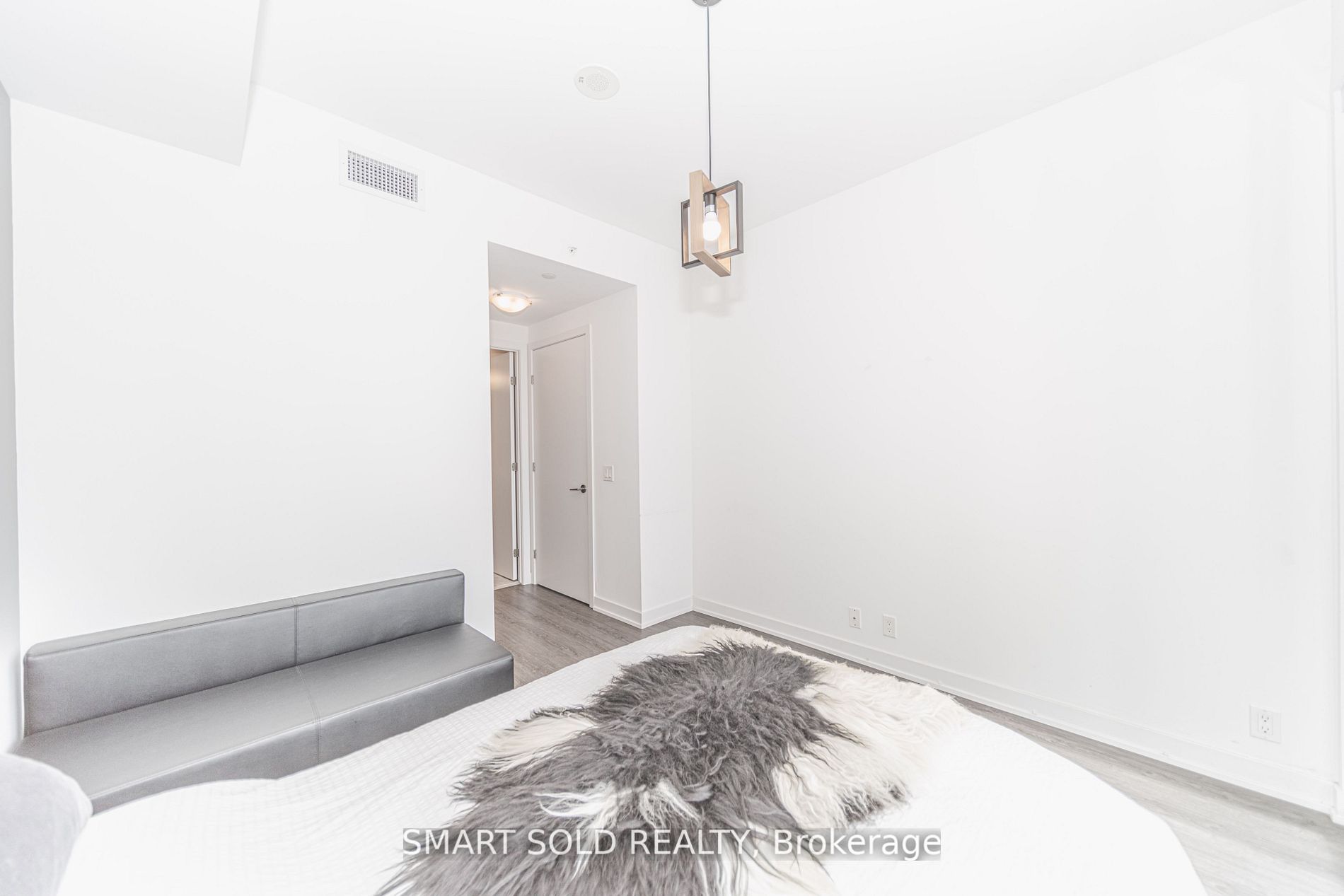 10 Parklawn Road, #427
