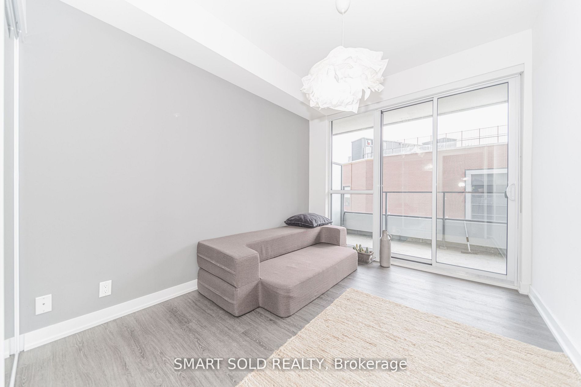 10 Parklawn Road, #427