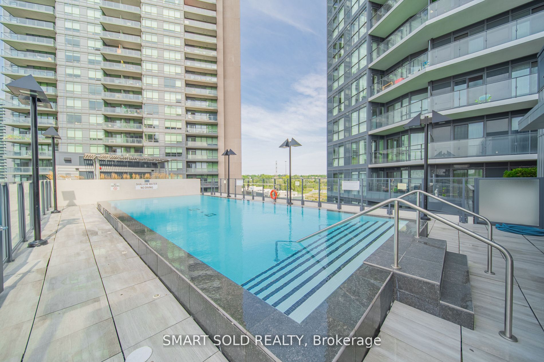 10 Parklawn Road, #427