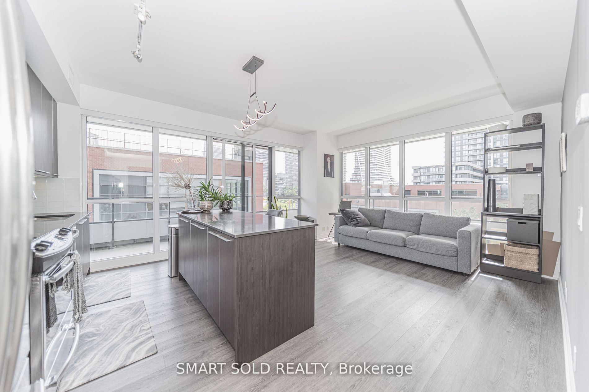 10 Parklawn Road, #427