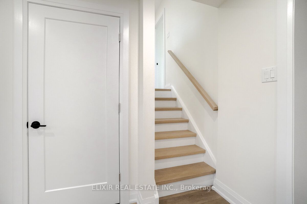 432 Valleyfield Dr