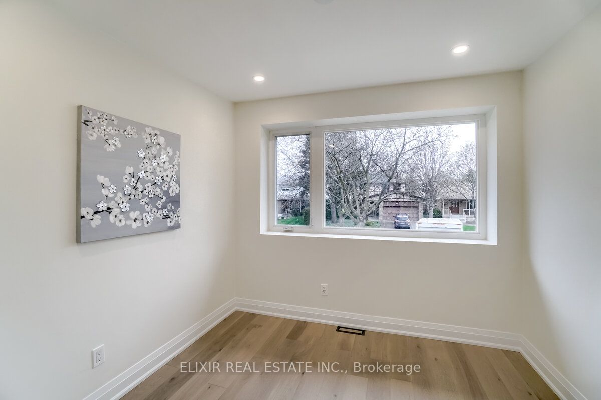 432 Valleyfield Dr