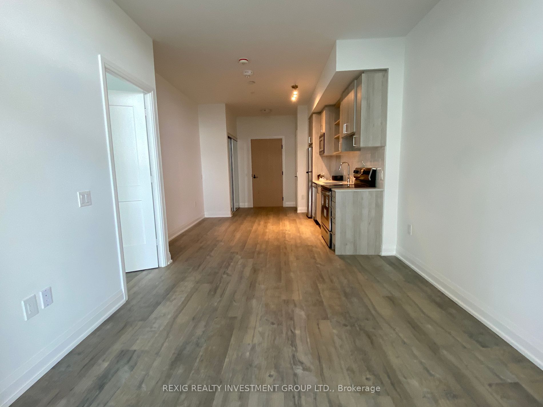 60 George Butchart Drive, #317