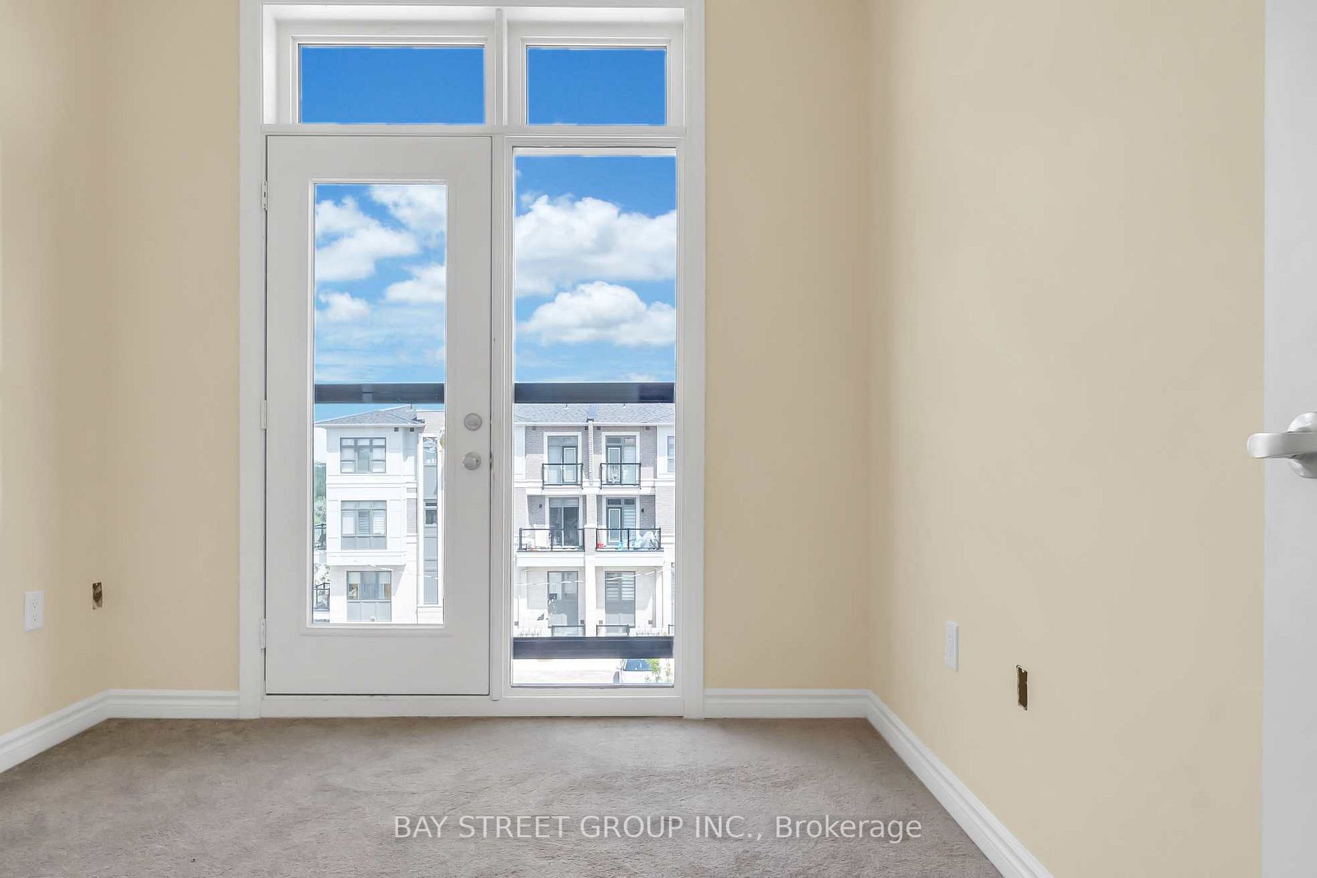 10 Halliford Pl, #313