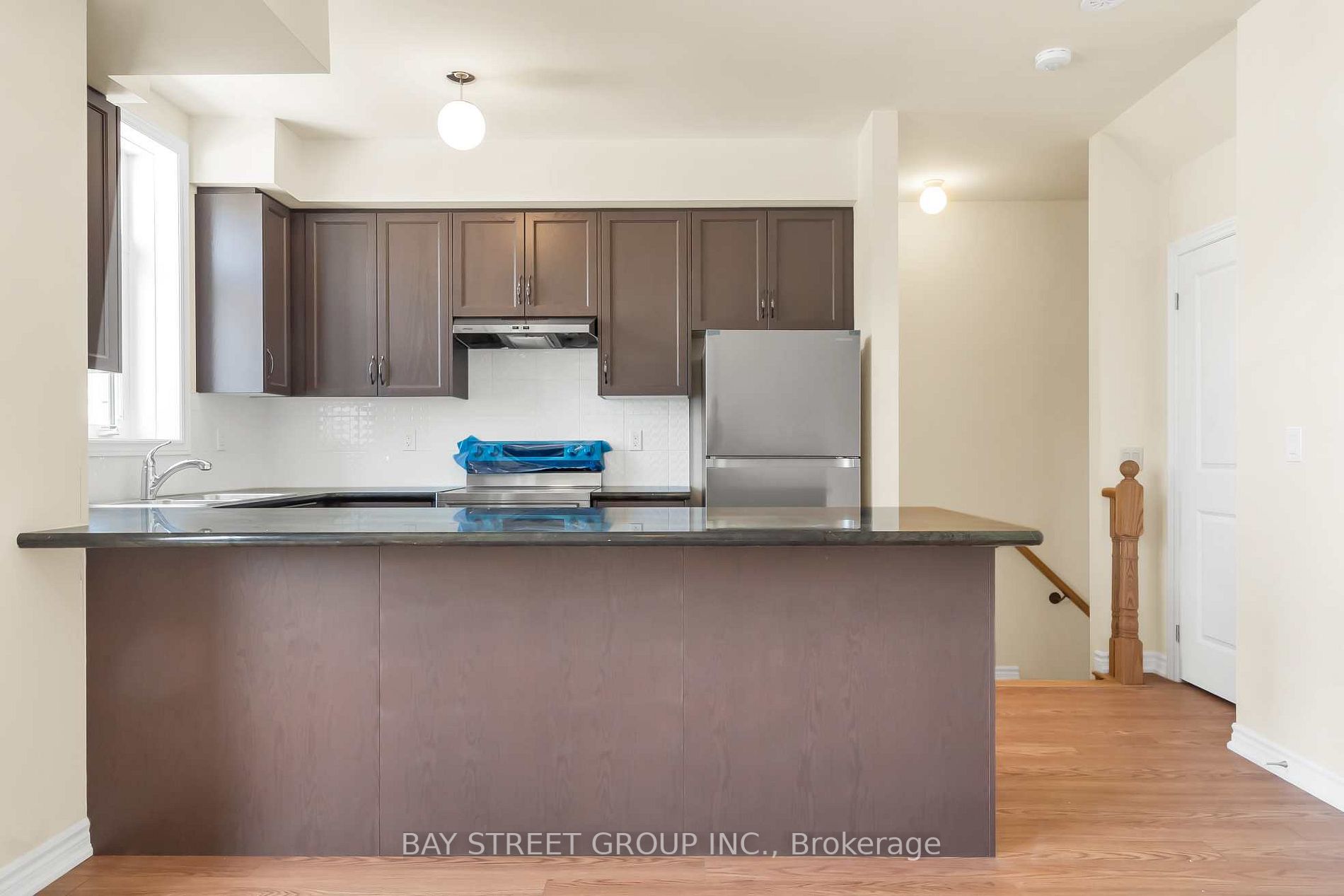 10 Halliford Pl, #313