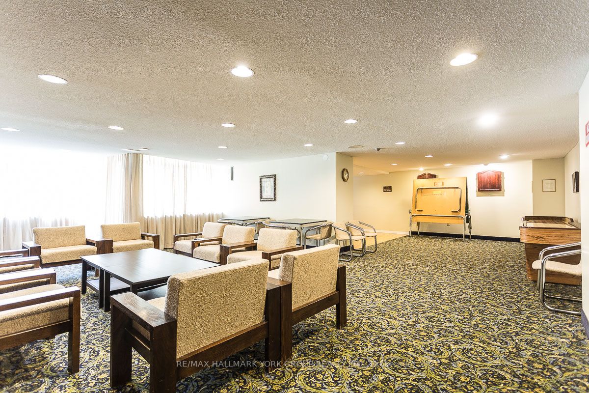 3100 Kirwin Ave, #403