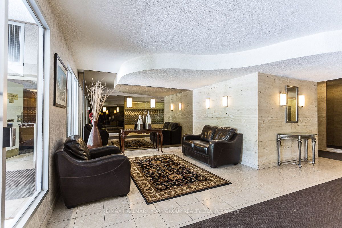 3100 Kirwin Ave, #403