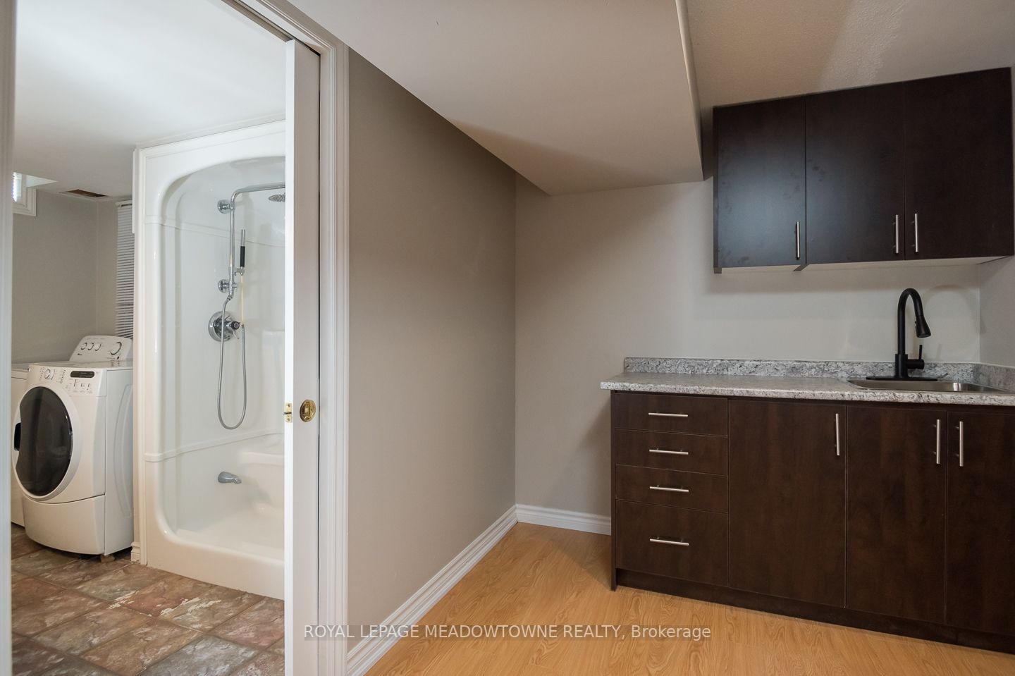 324 Woodlawn Crescent