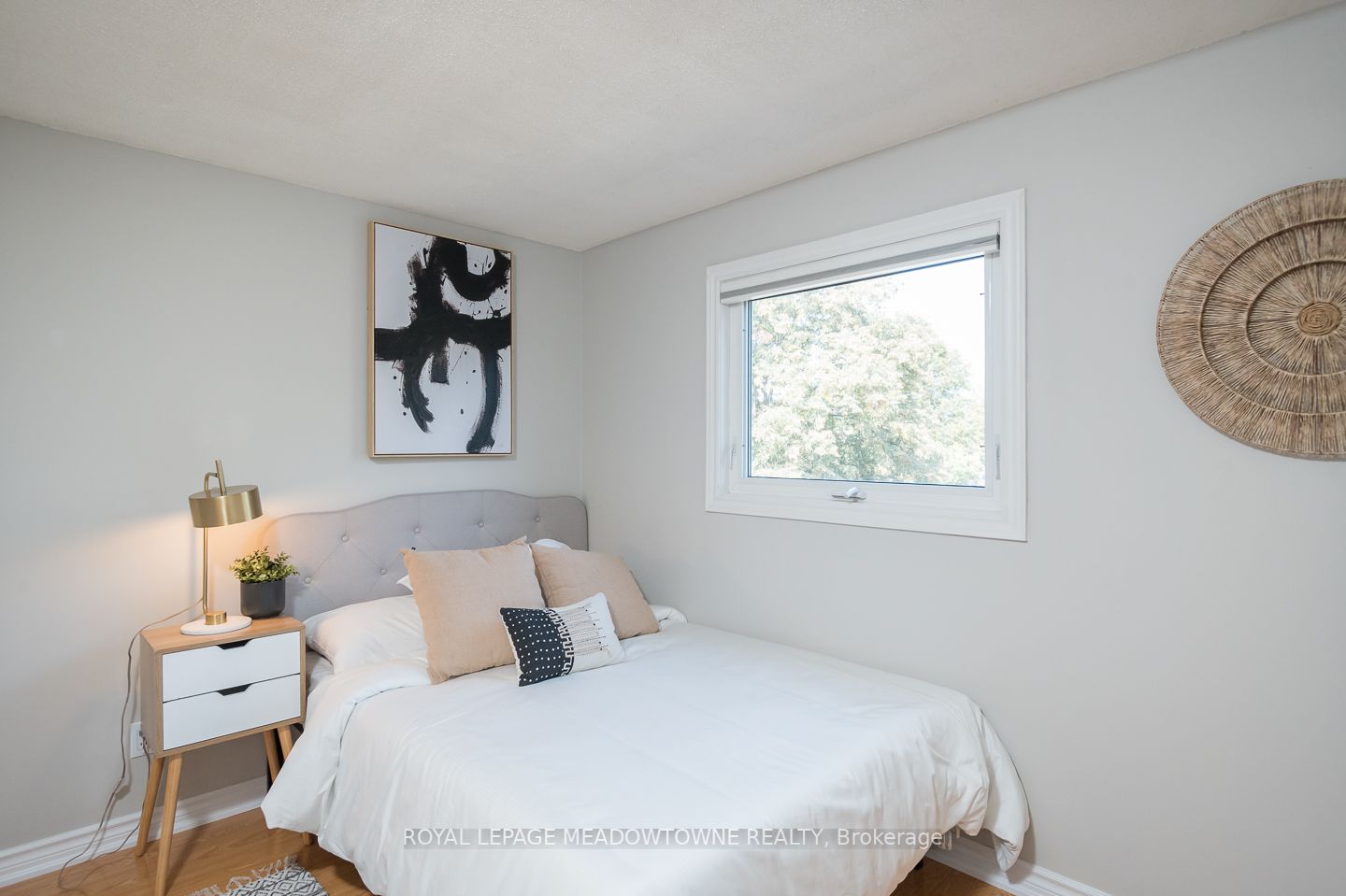 324 Woodlawn Crescent