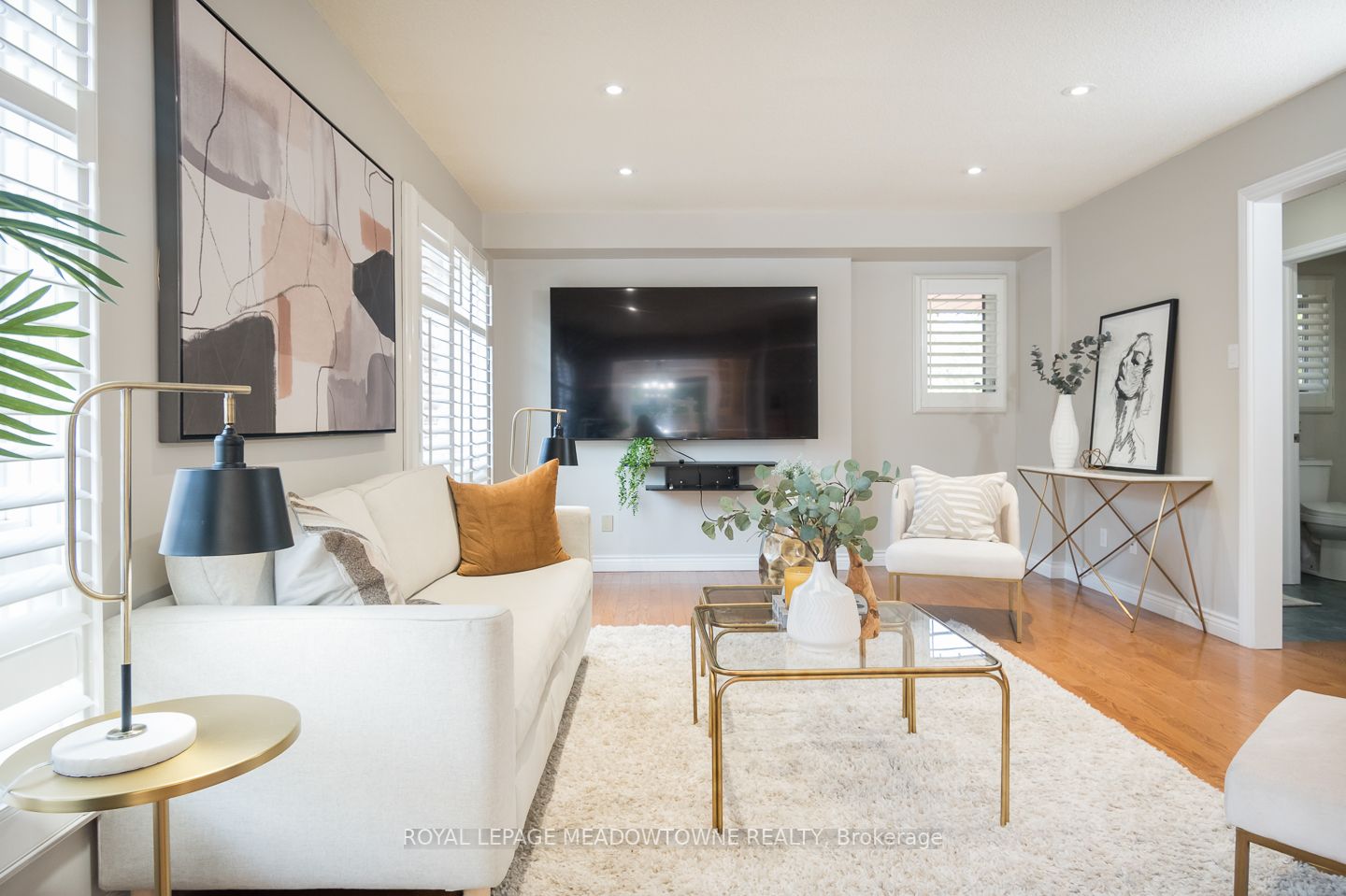 324 Woodlawn Crescent