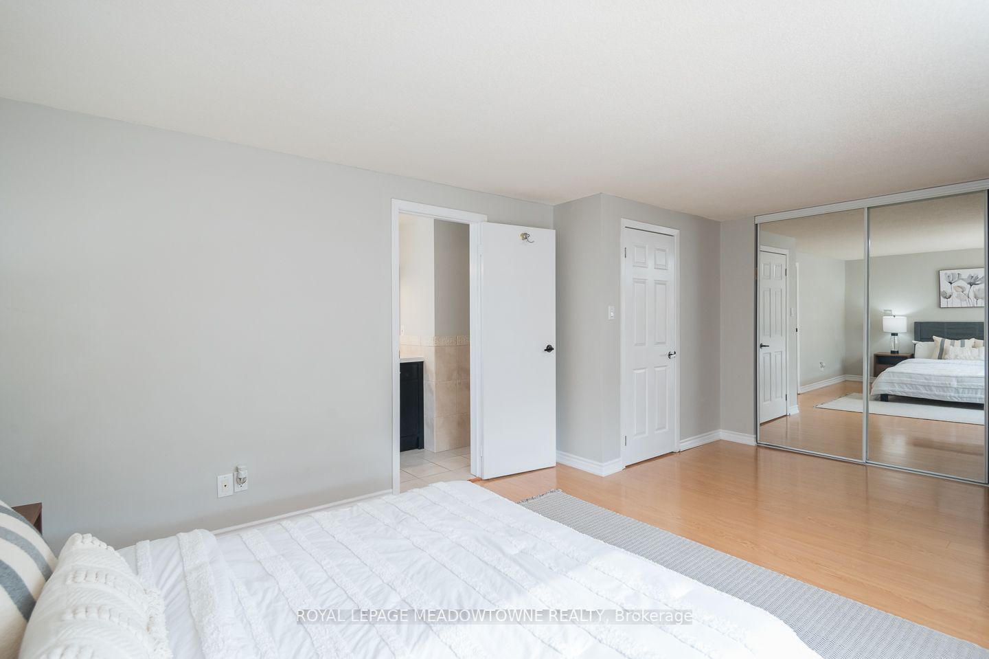 324 Woodlawn Crescent