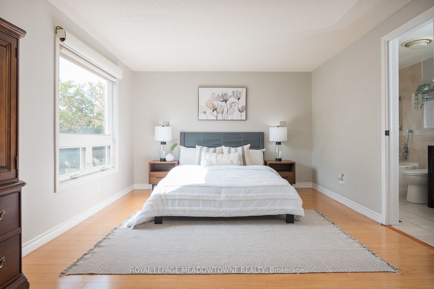 324 Woodlawn Crescent