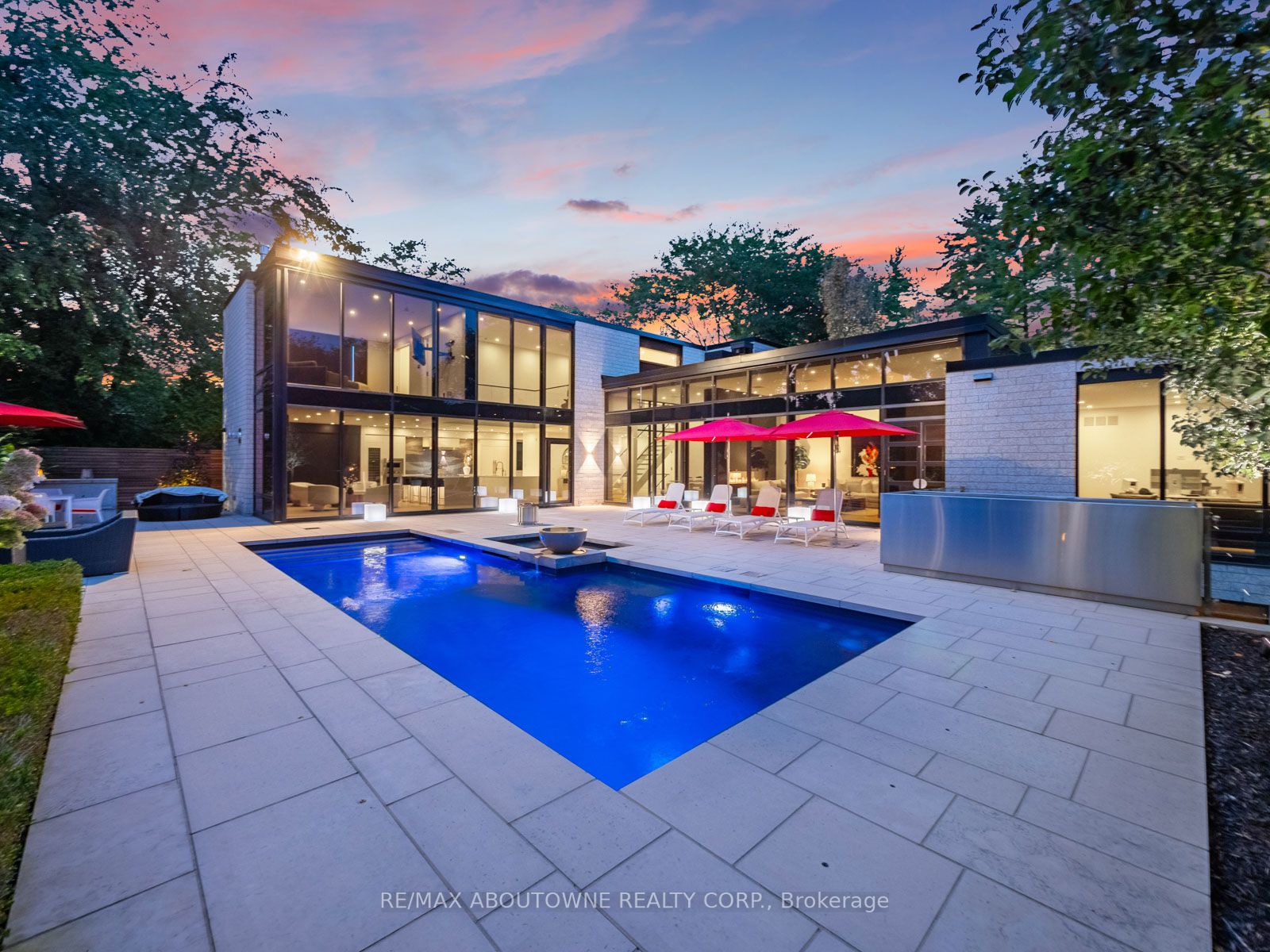 210 Chartwell Road