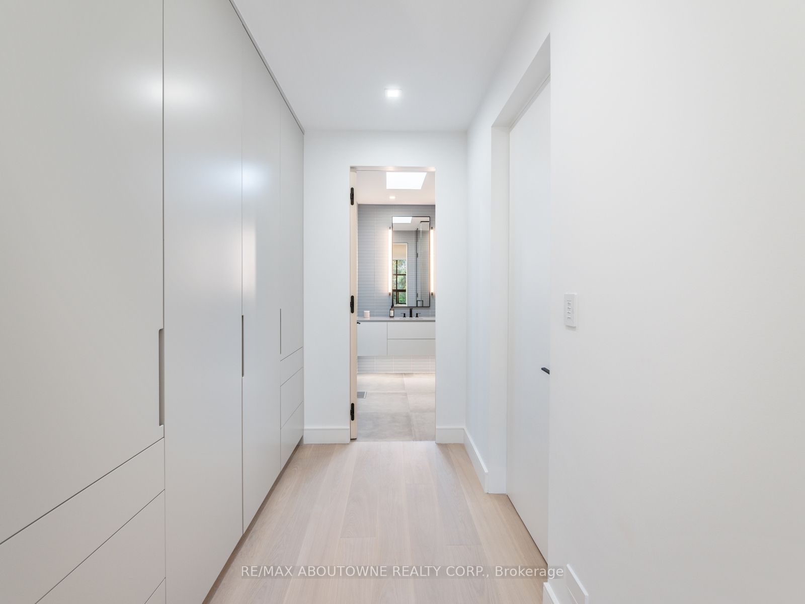 210 Chartwell Road