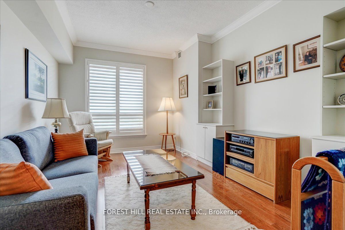 350 Mill Rd, #Ph5
