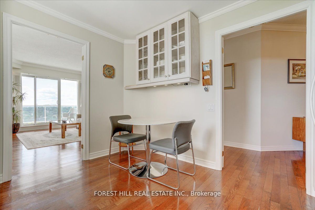 350 Mill Rd, #Ph5