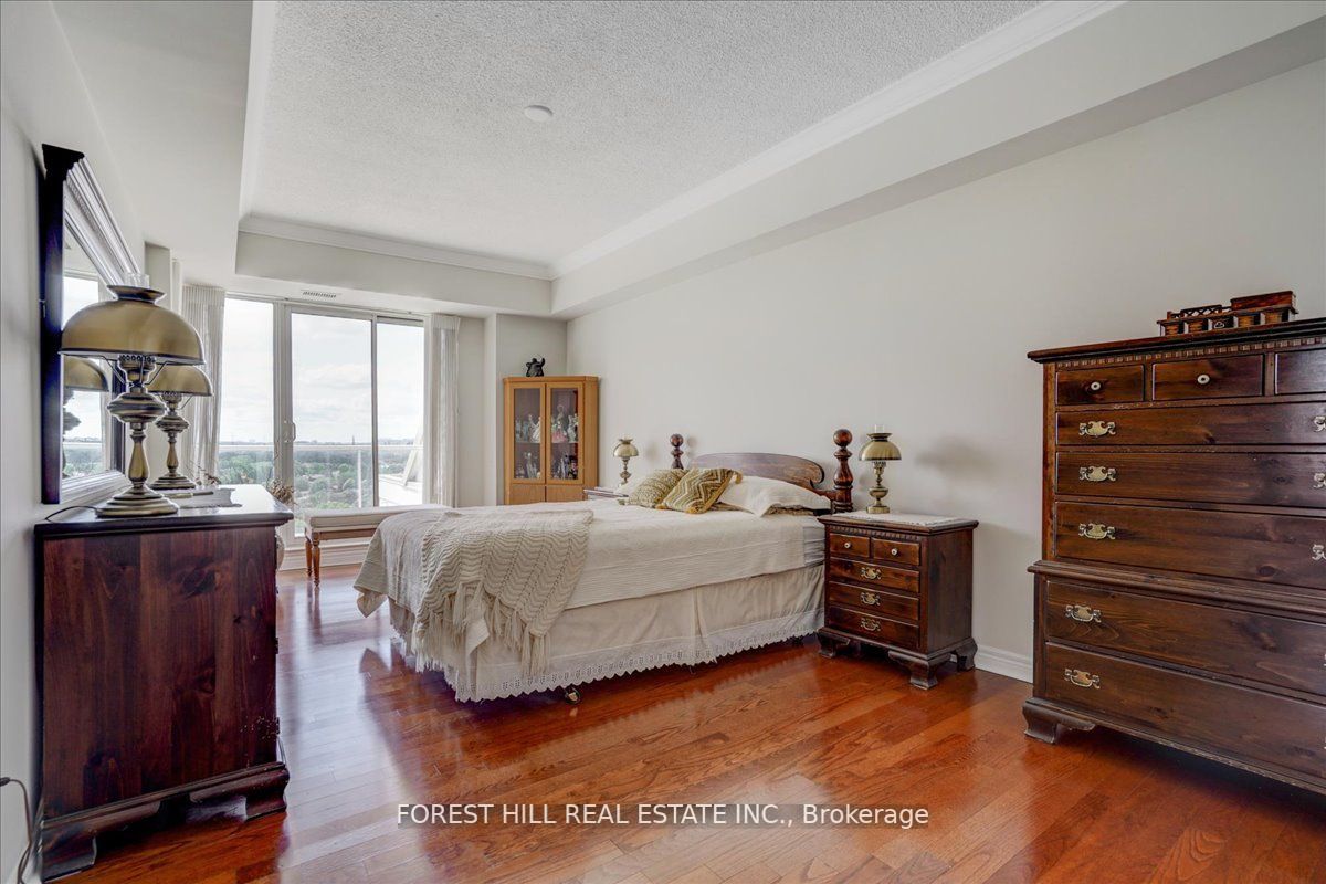 350 Mill Rd, #Ph5