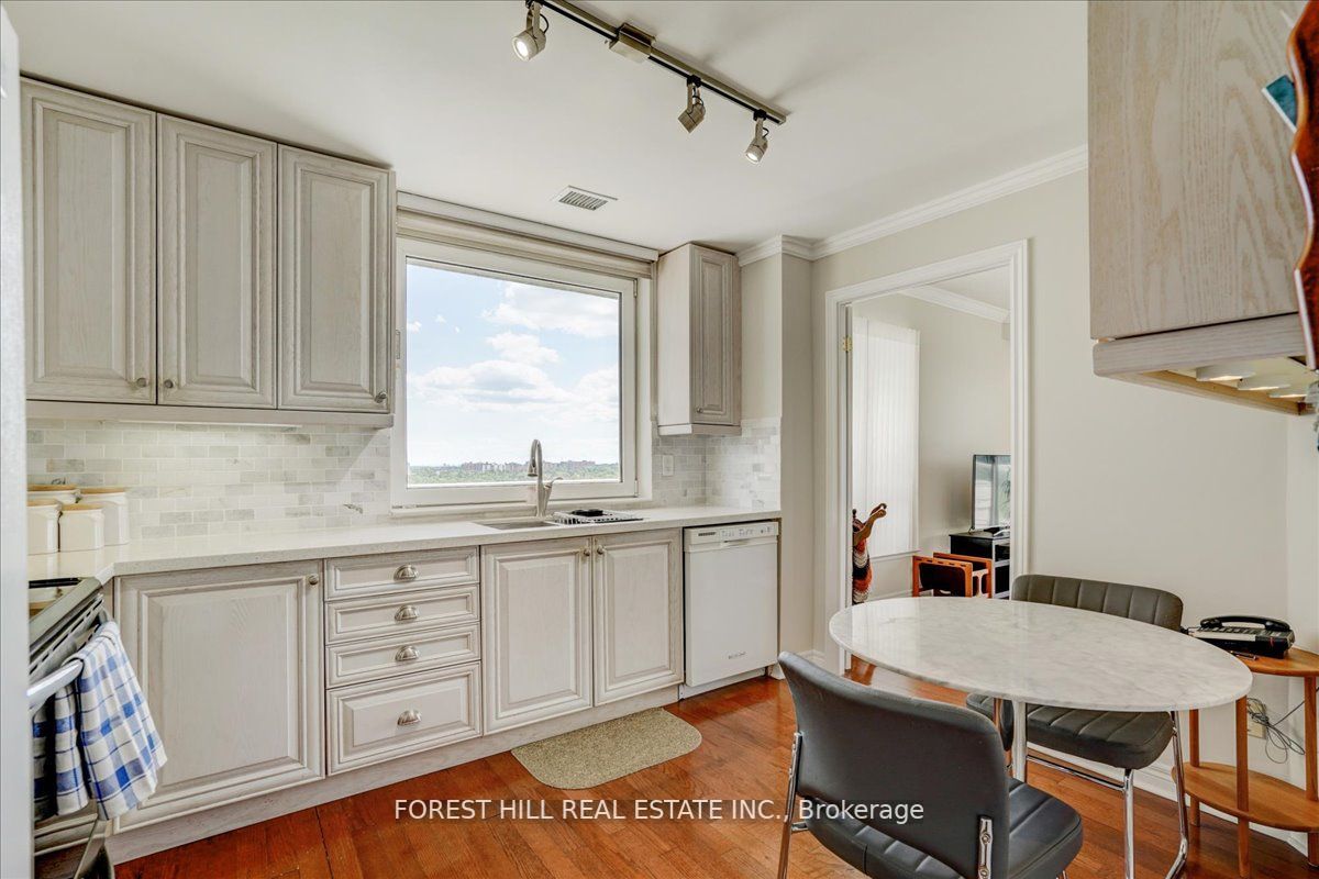 350 Mill Rd, #Ph5