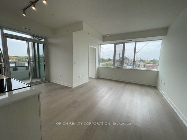 859 The Queensway, #322