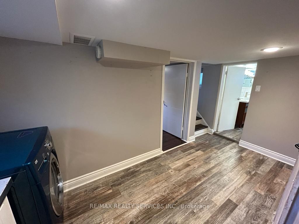 94 West St