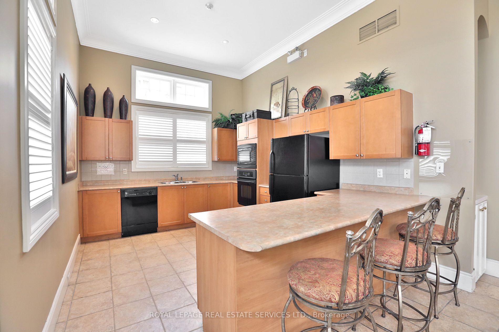 2055 Appleby Line, #211
