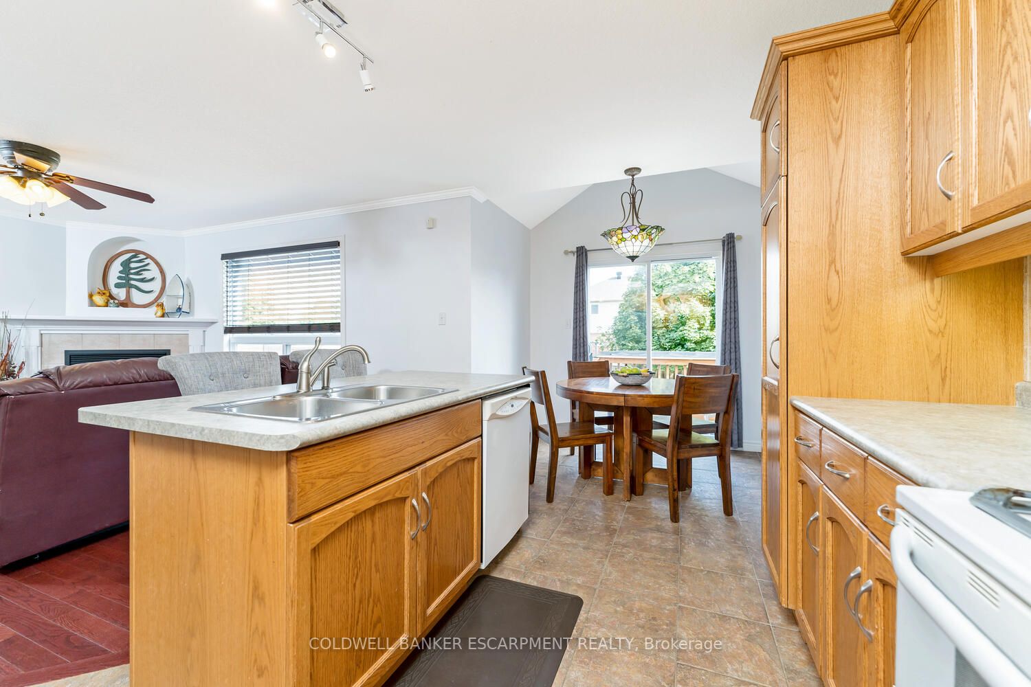 183 Churchill Rd S